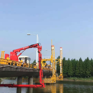 18米臂架式橋梁檢測車